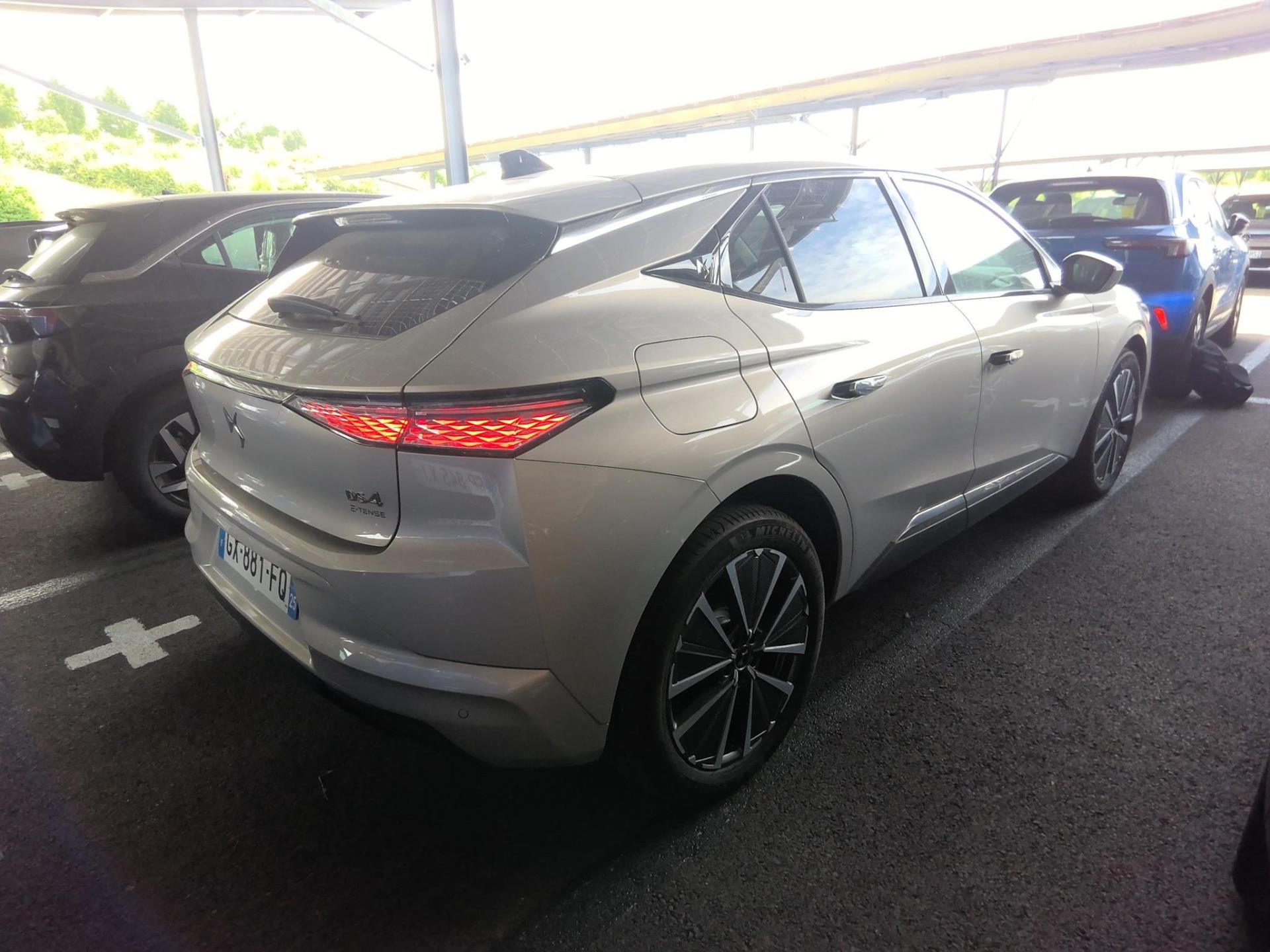 DS N°4 E-Tense Pallas 2024