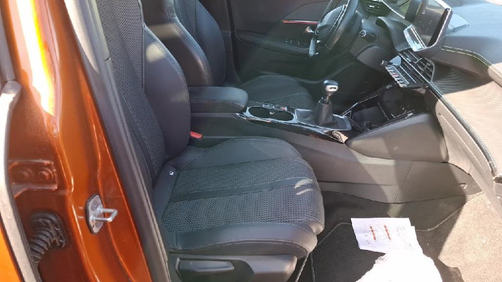 Foto Peugeot 2008 13