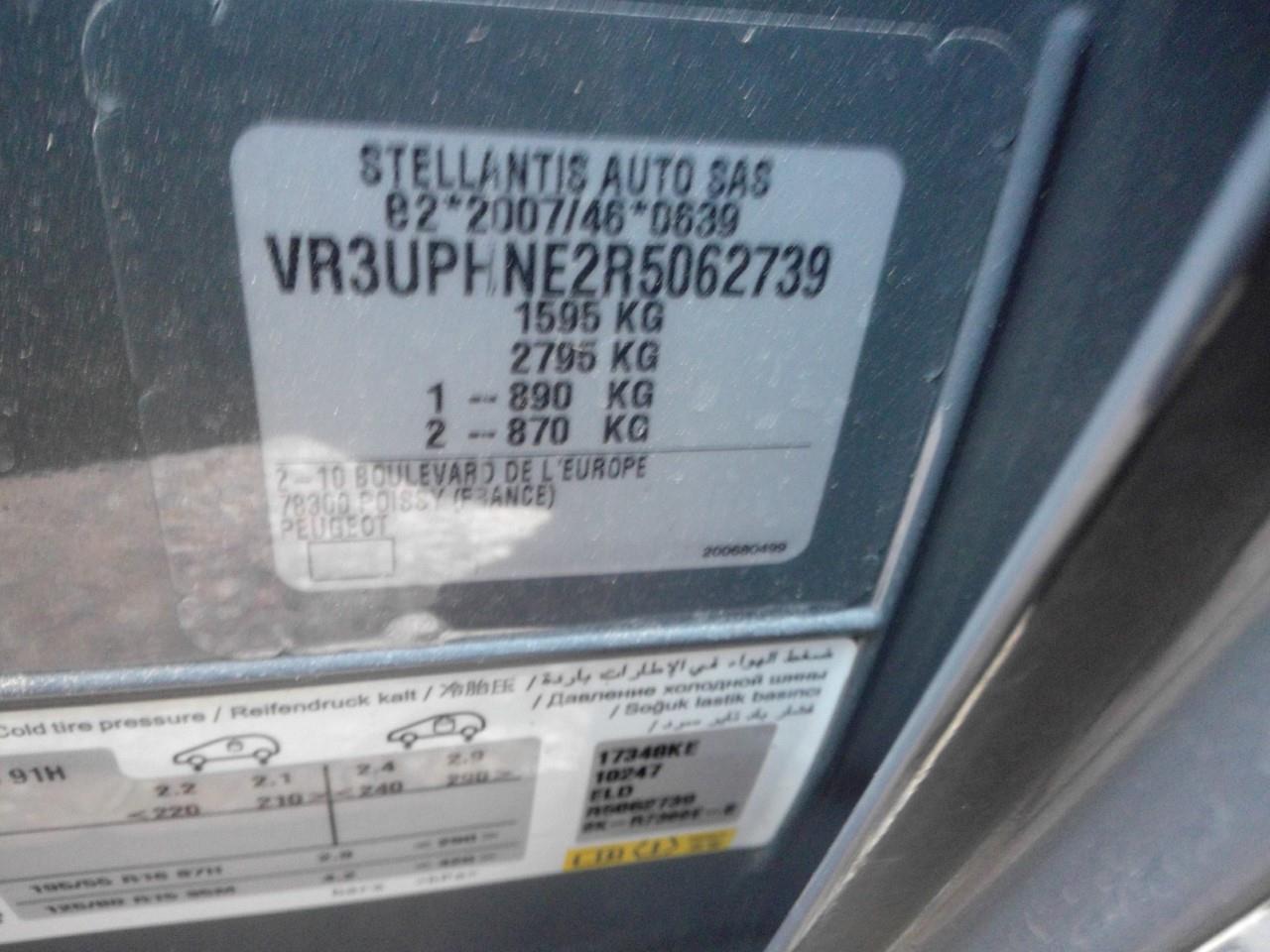 Foto Peugeot 208 6