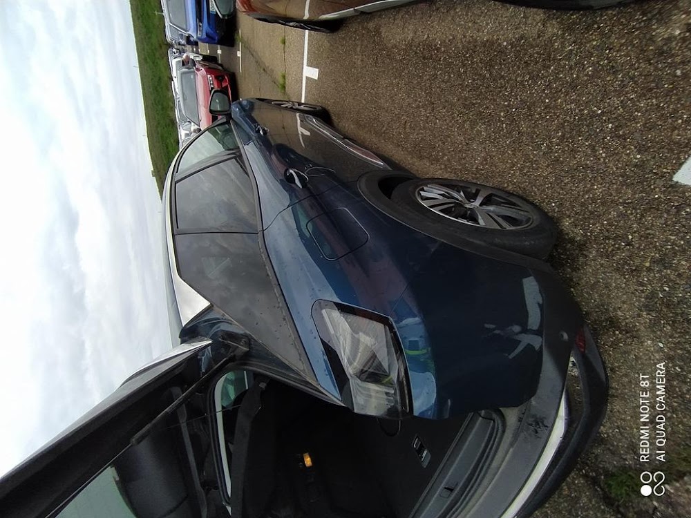 Foto Peugeot 3008 Hybrid 8