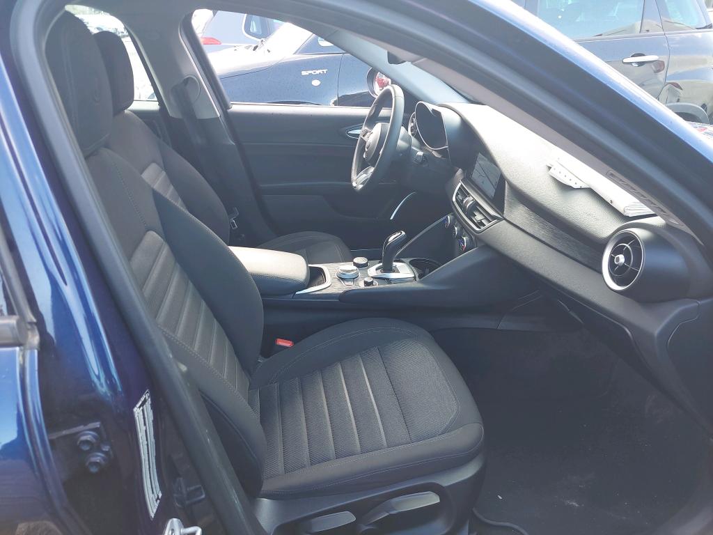 ALFA ROMEO Giulia 2.2 160 ch AT8 Super 2021