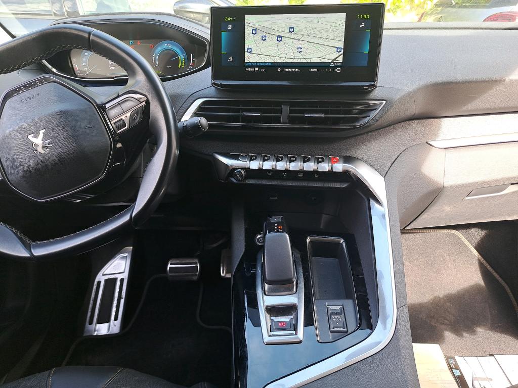 Peugeot 3008 Hybrid 225 e-EAT8 Roadtrip 2021