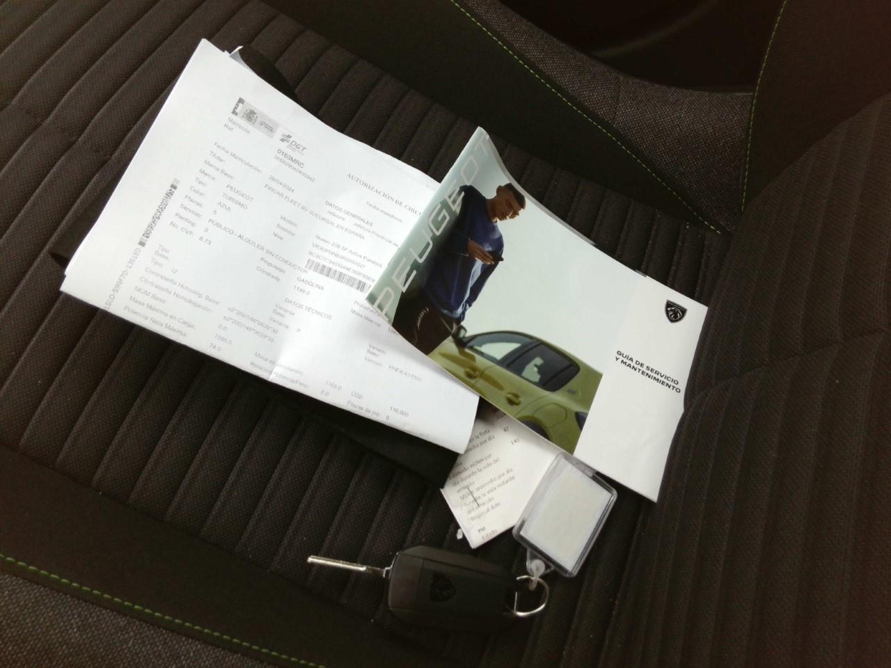 Foto Peugeot 208 18