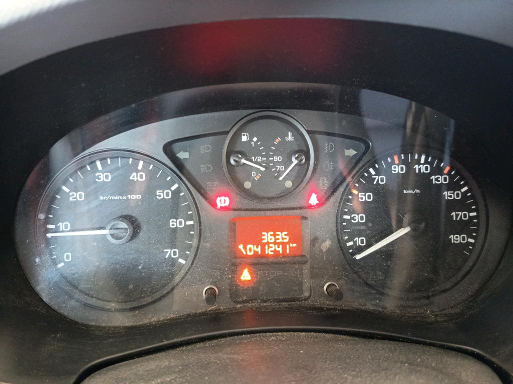 Peugeot PARTNER FOURGON STANDARD 1.6 BLUEHDI 75 BVM5 PREMIUM 2018