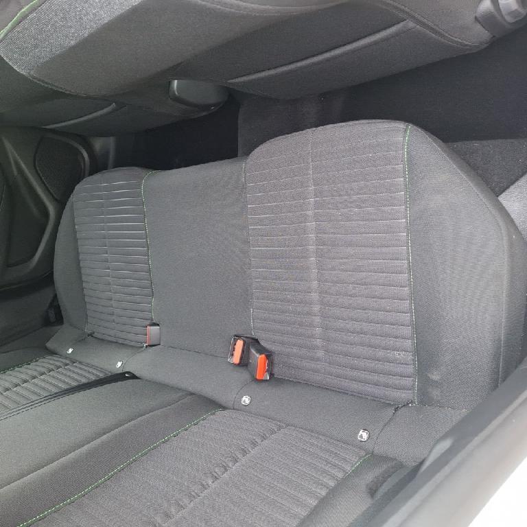 Foto Peugeot 208 14