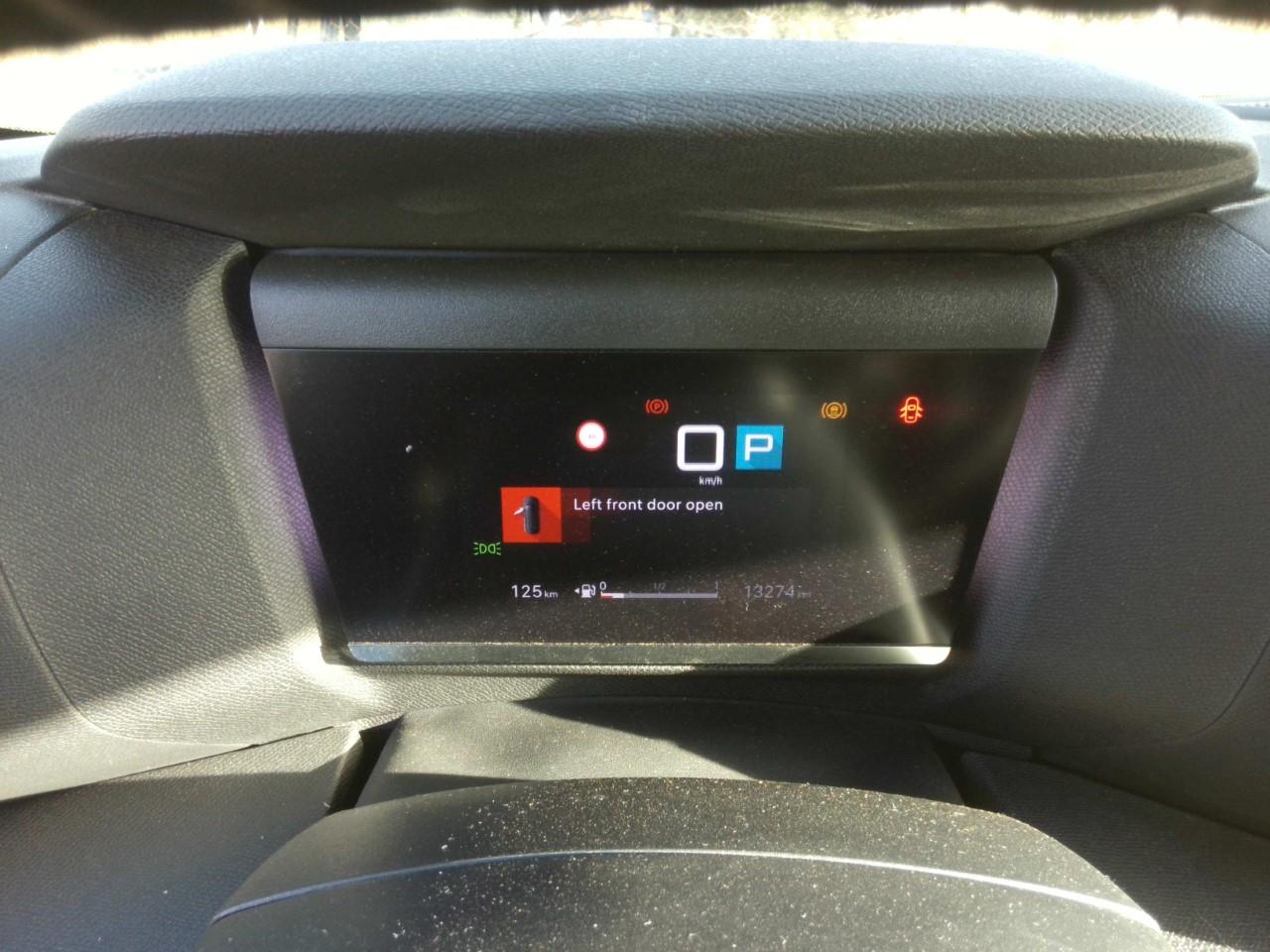 Foto Citroën C4 X 3