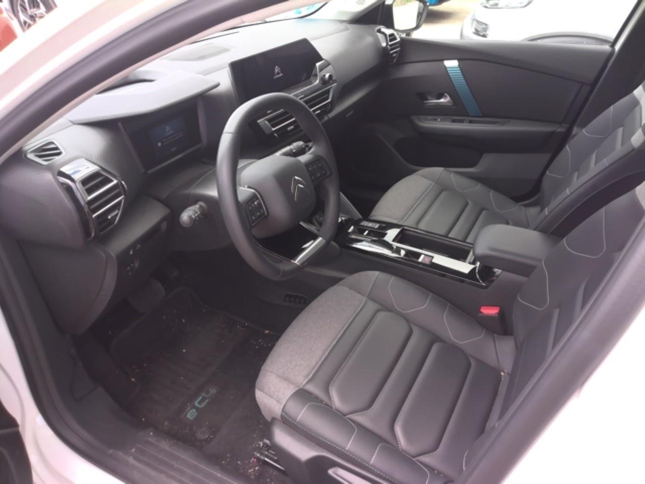 Foto Citroën ë-C4 3