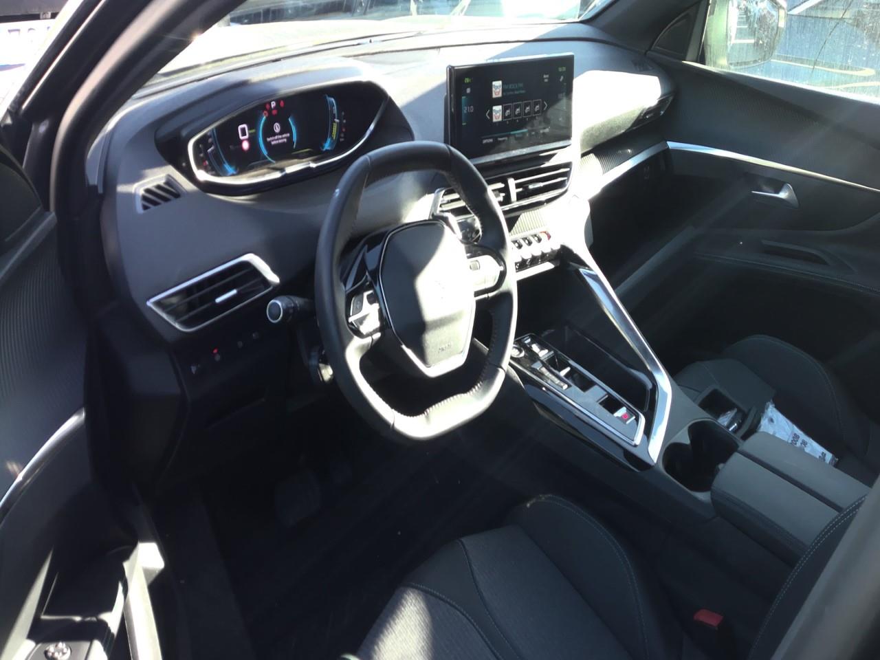 Foto Peugeot 3008 Hybrid 3