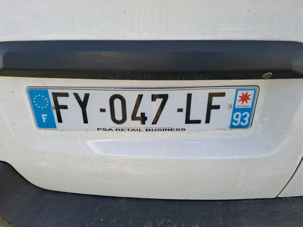 Peugeot EXPERT FGN TOLE STANDARD 1.5 BLUEHDI 120 S&S BVM6 ASPHALT 2021