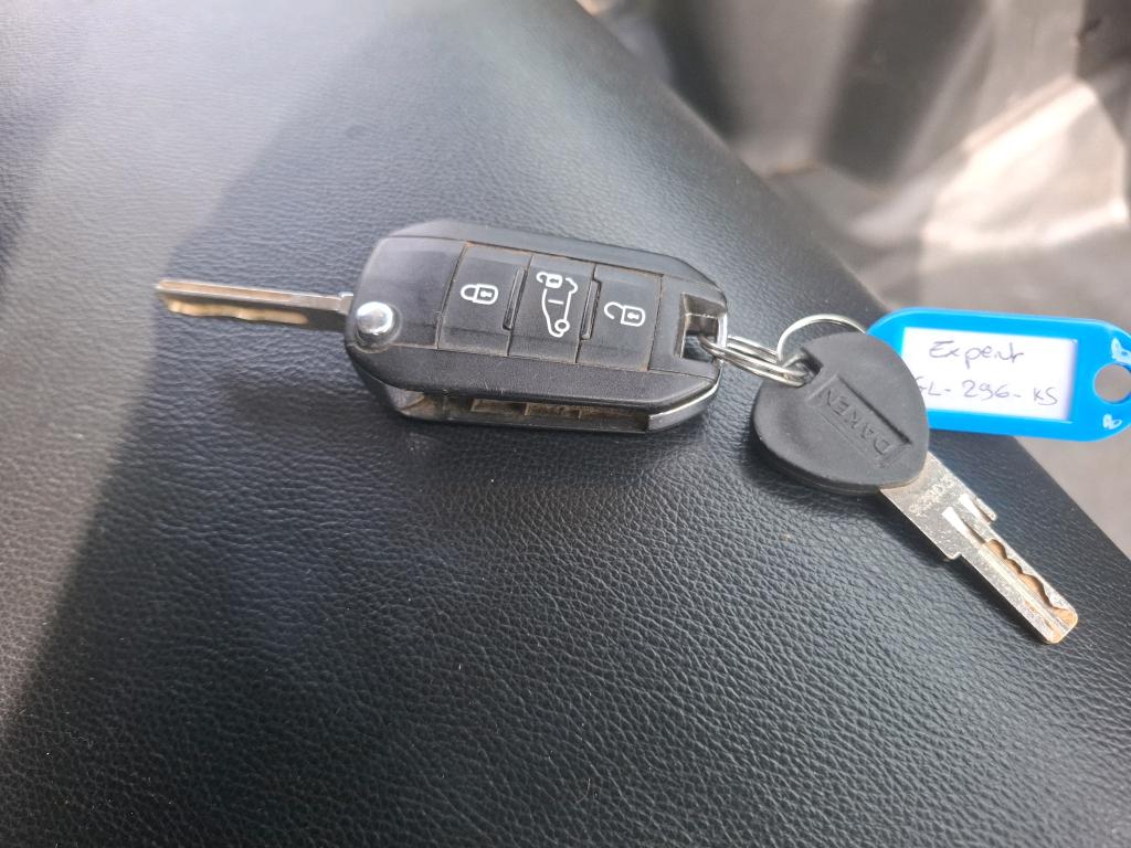 Peugeot EXPERT FGN TOLE M BLUEHDI 100 S&S BVM6 2022
