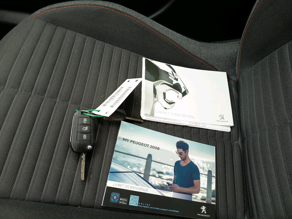 Peugeot 2008 BlueHDi 110 S&S BVM6 Active Business 2021