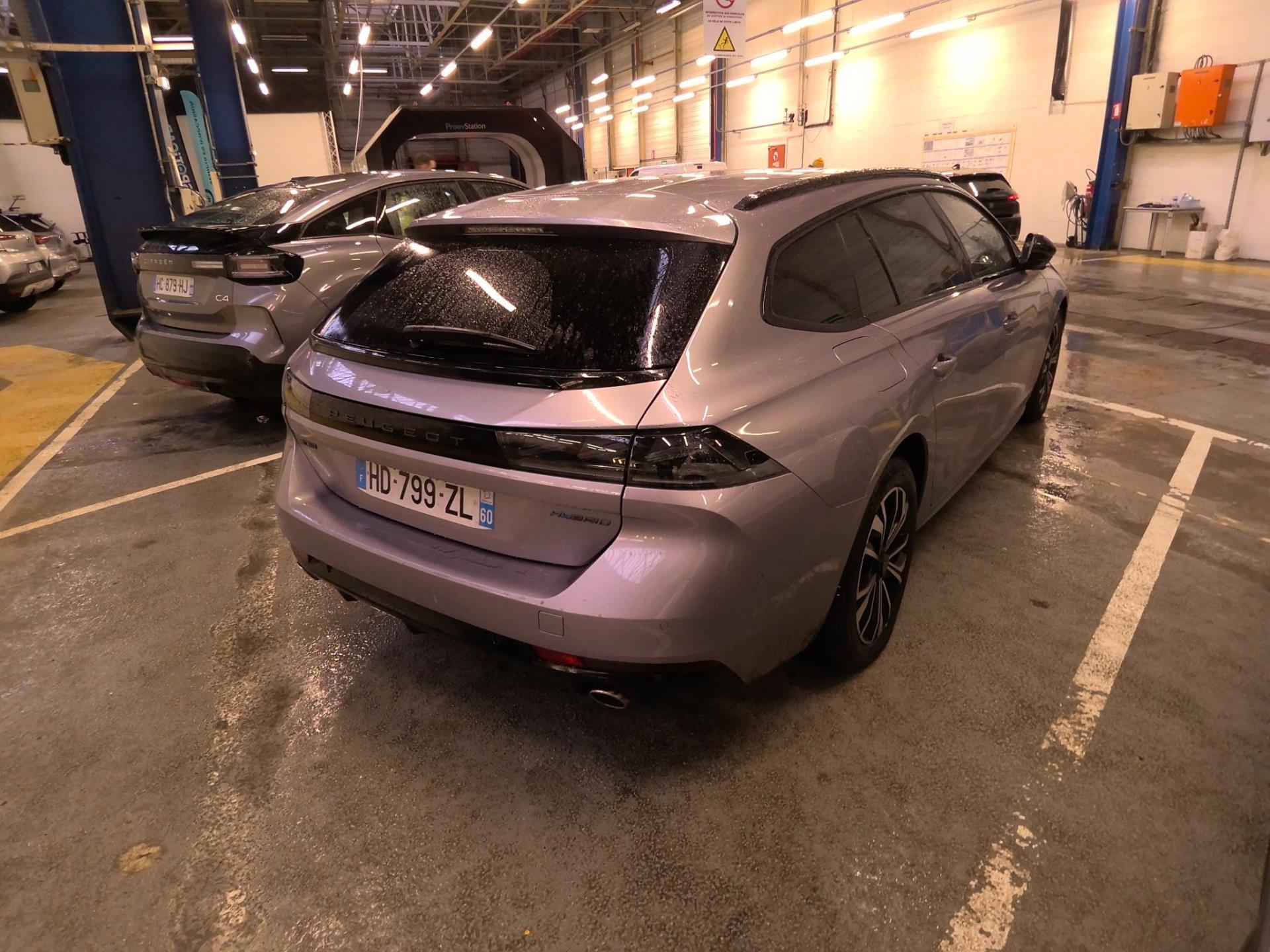 Peugeot 508 SW Hybrid 180 e-EAT8 Allure 2025