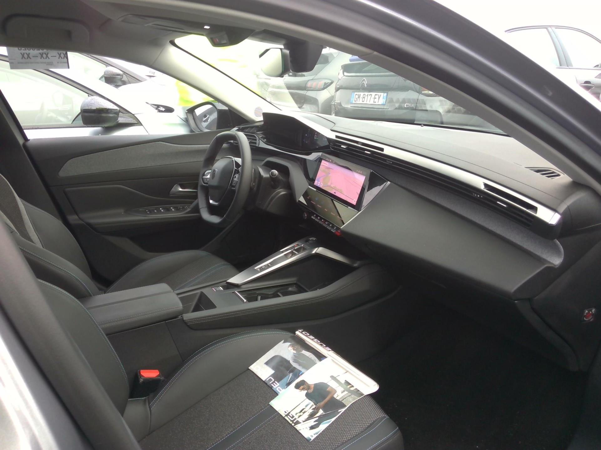 Peugeot 308 PHEV 180 e-EAT8 Allure Pack 2022