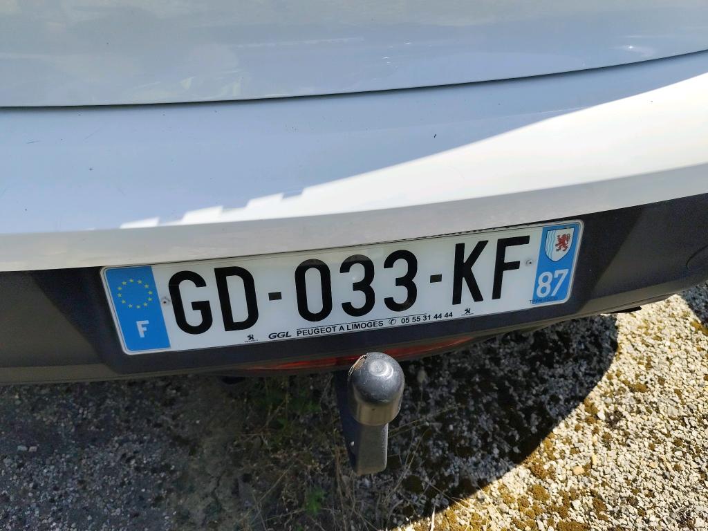 Peugeot 208 BlueHDi 100 S&S BVM6 Active 2021