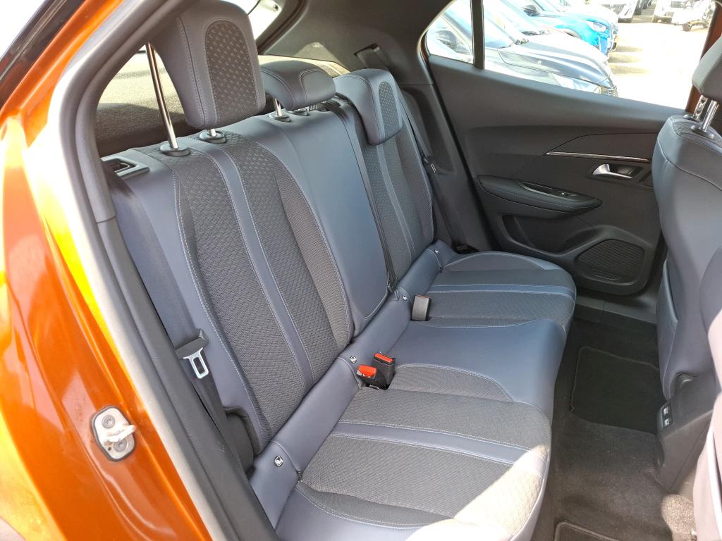 Peugeot 2008 PureTech 130 S&S EAT8 Allure 2020