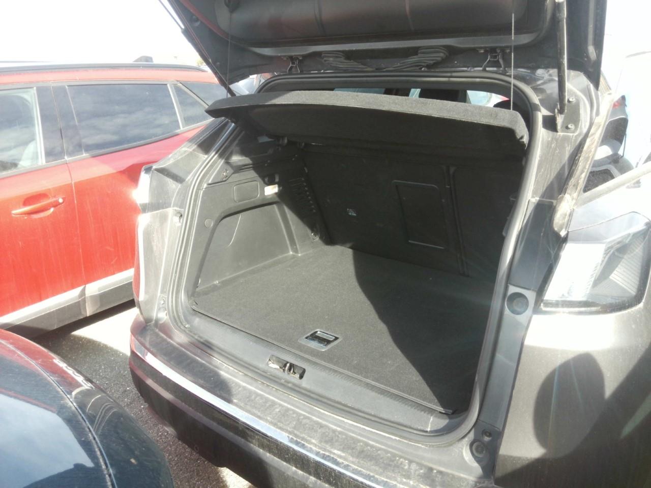 Foto Peugeot 3008 Hybrid 9