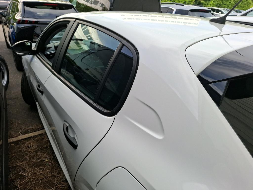 Peugeot 208 BLUEHDI 100 S&S BVM6 PREMIUM 2022