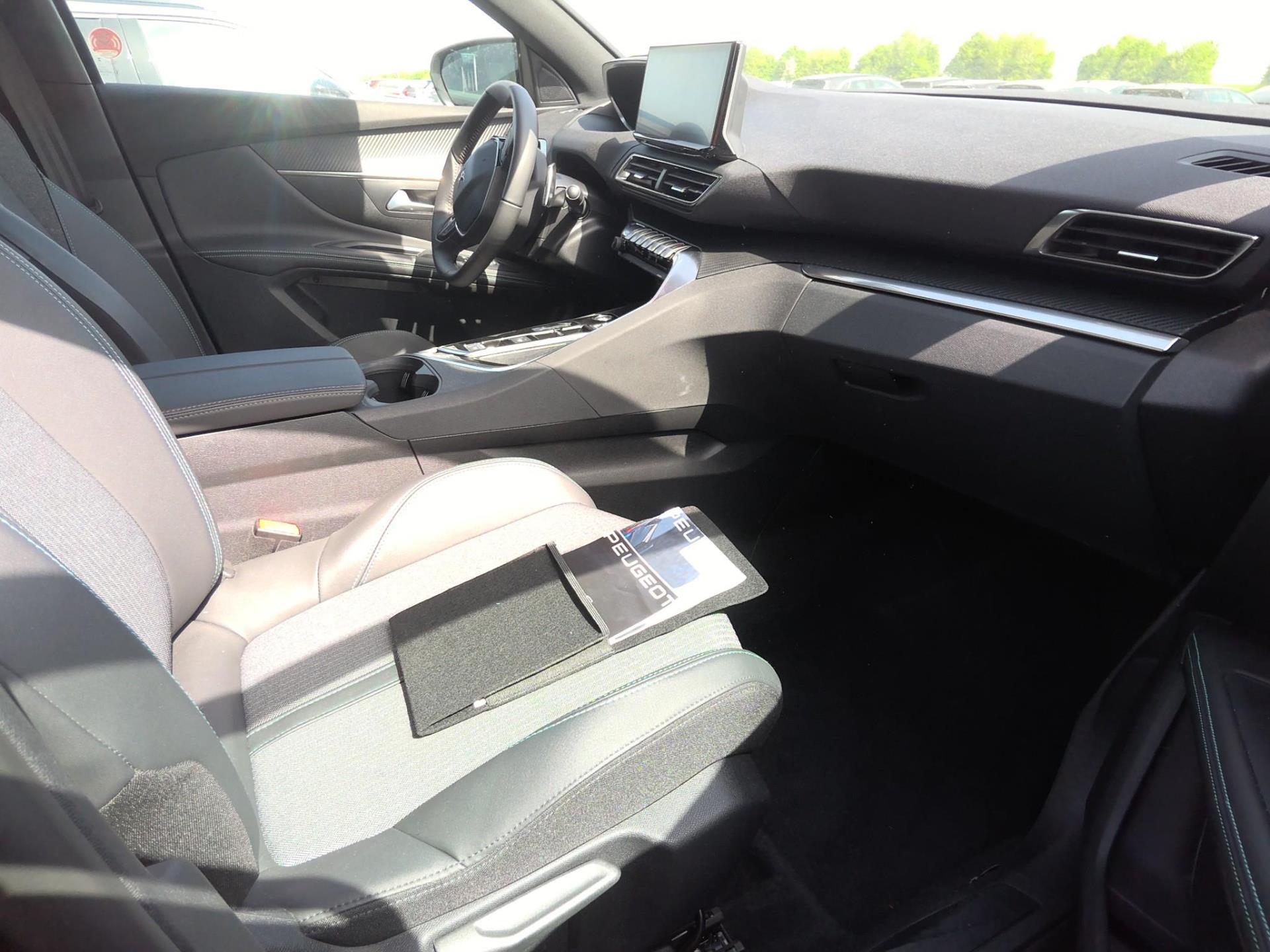 Peugeot 5008 BlueHDi 130ch S&S EAT8 Allure Pack 2024