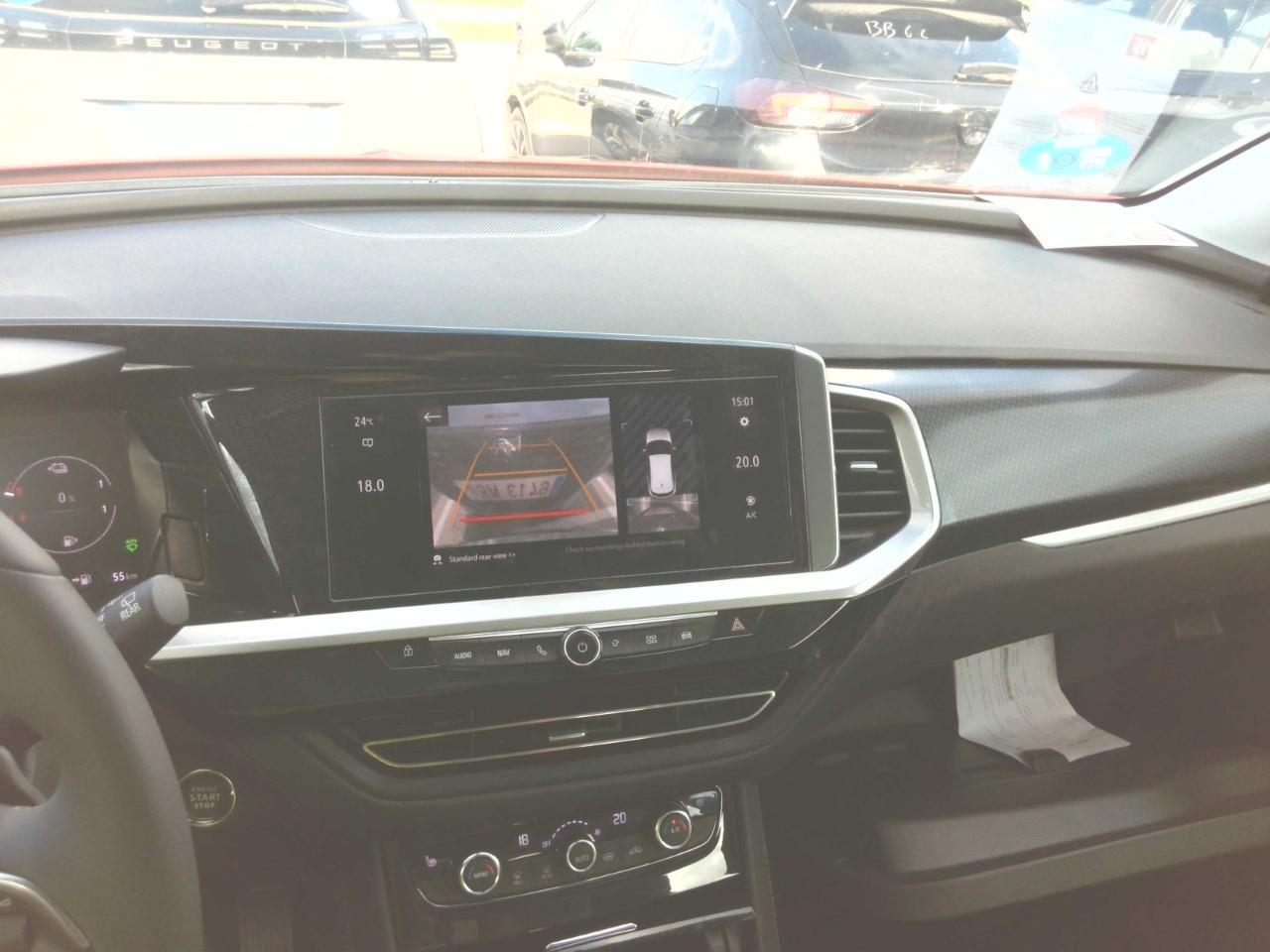 Foto Opel Grandland PHEV 13