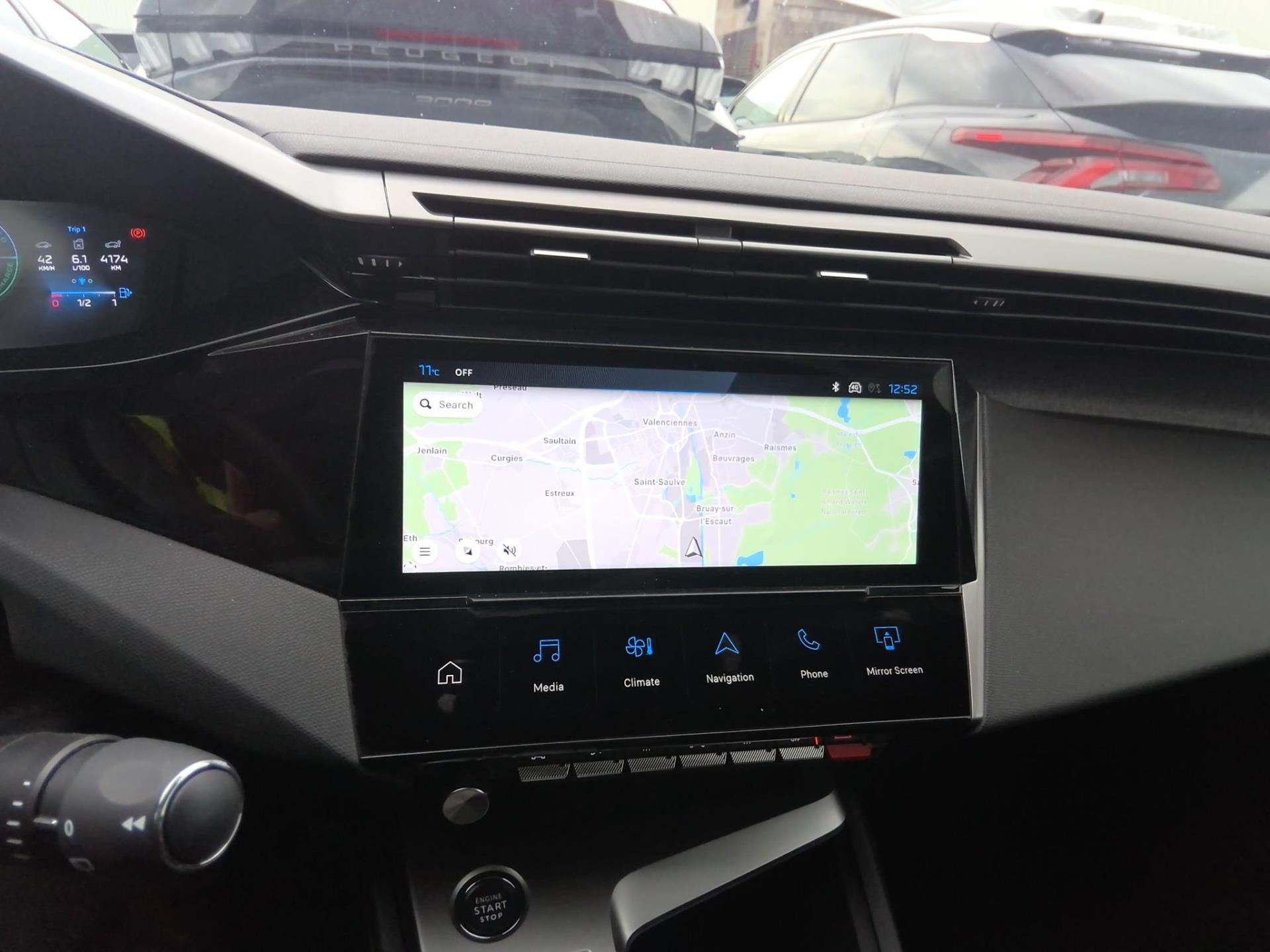Peugeot 308 Hybrid 136 e-DCS6 Allure 2025
