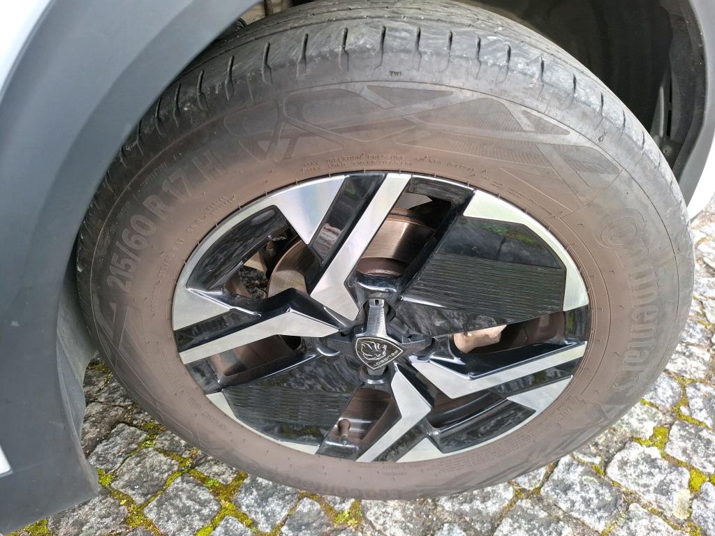 Peugeot 2008 PureTech 130 S&S EAT8 GT 2024