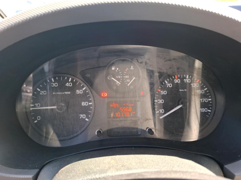 Peugeot PARTNER FOURGON STANDARD 1.6 BLUEHDI 100 BVM5 PREMIUM 2018