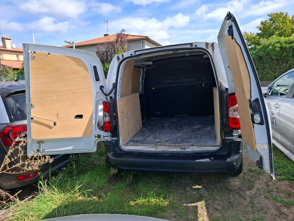 Peugeot PARTNER FOURGON STANDARD 650 KG BLUEHDI 100 S&S BVM6 ASPHALT 2022