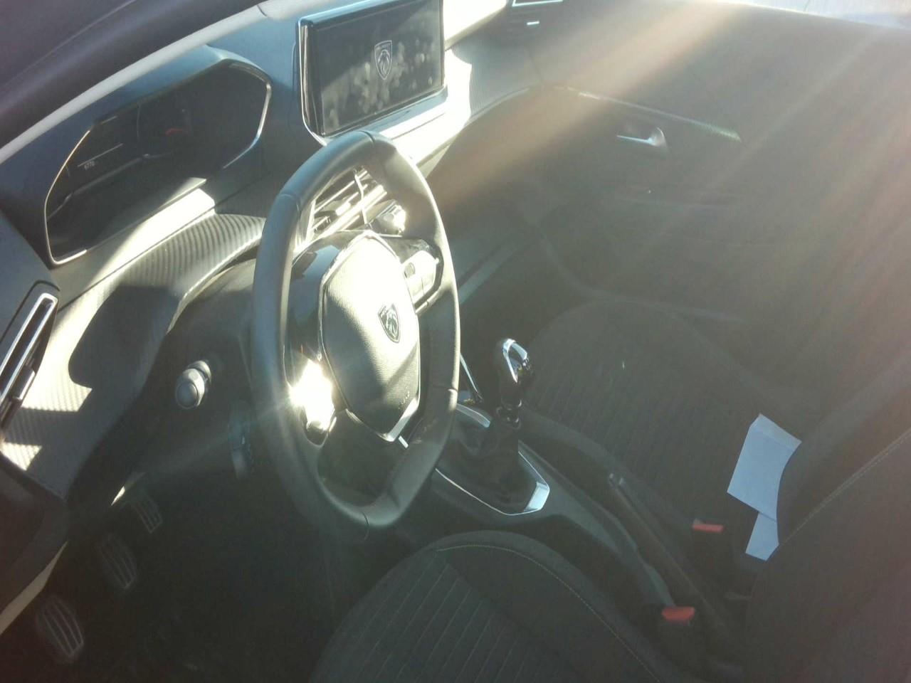 Foto Peugeot 208 3