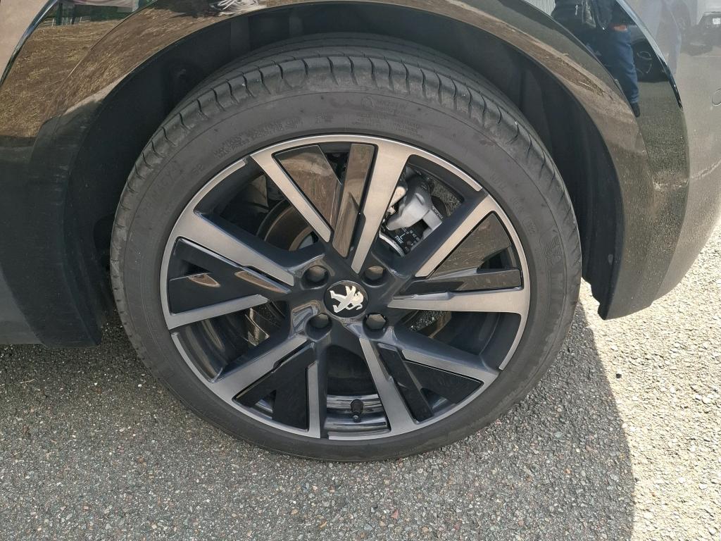 Peugeot 208 PureTech 130 S&S EAT8 GT Pack 2022