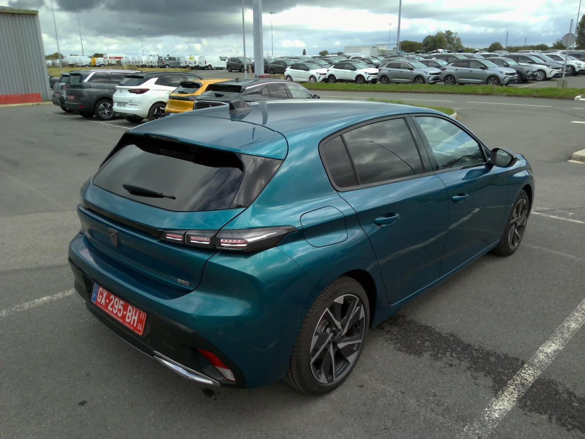 Peugeot 308 PHEV 180 e-EAT8 Allure 2024
