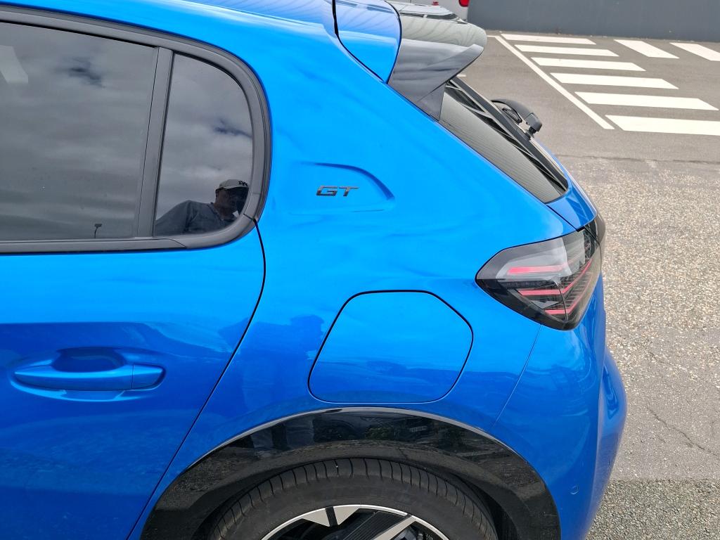 Peugeot 208 Hybrid 110 e-DCS6 GT 2025
