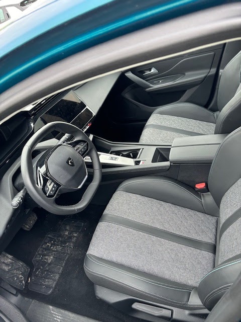 Foto Peugeot 408 15