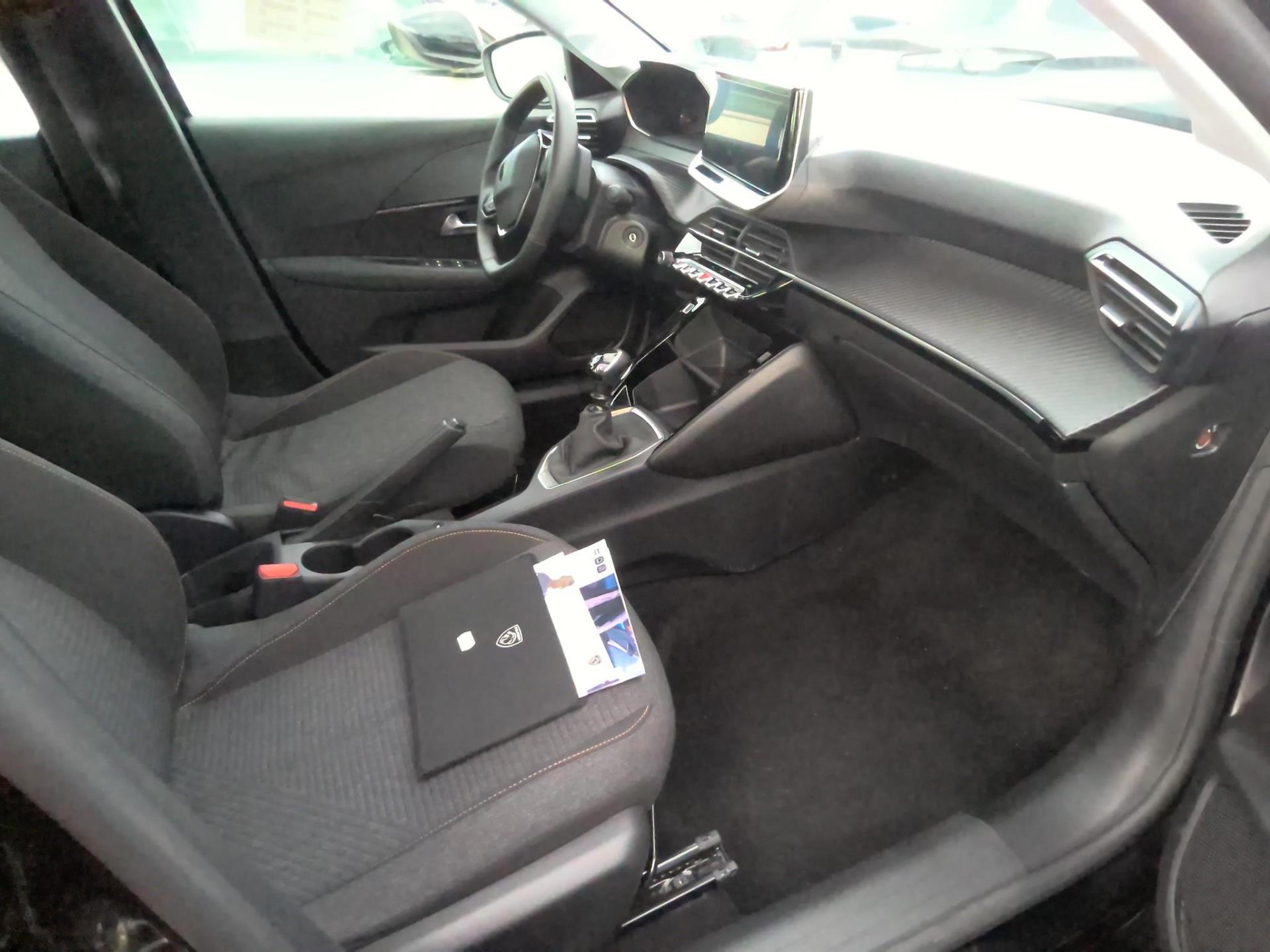 Peugeot 208 100 S&S BVM6 Style 2025