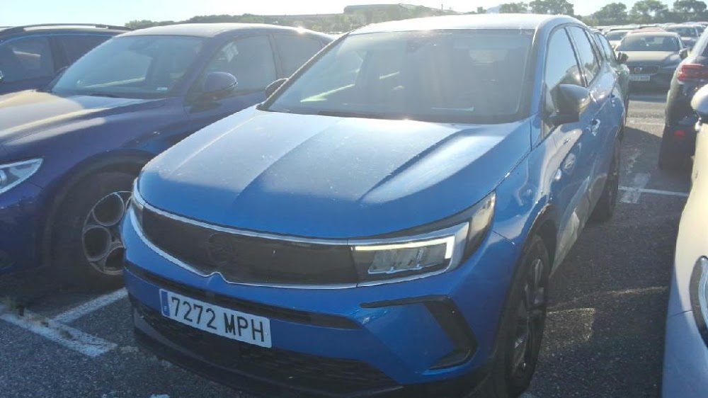 Foto Opel Grandland PHEV 4