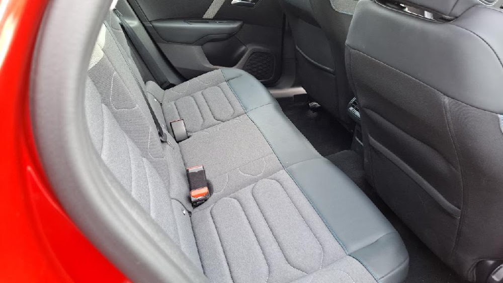 Foto Citroën C4 X 17