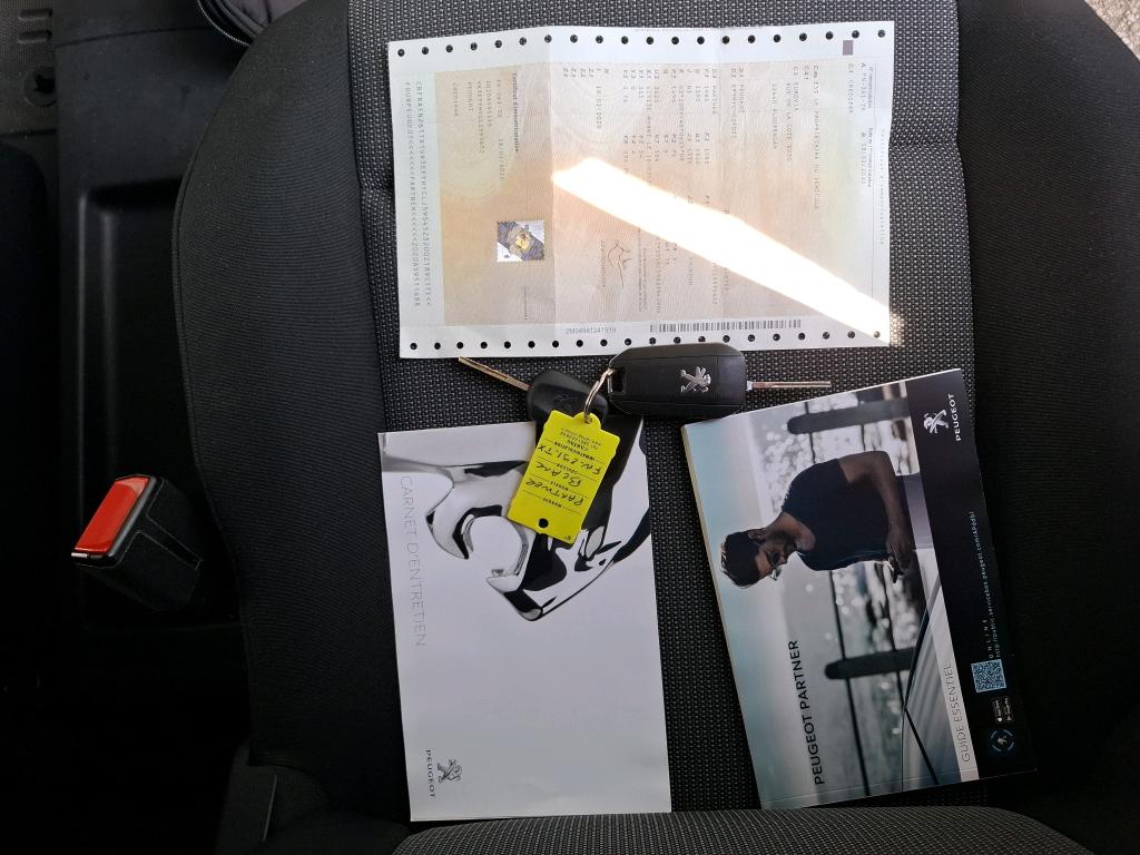 Peugeot PARTNER FOURGON STANDARD 650 KG BLUEHDI 100 S&S BVM5 PREMIUM 2020