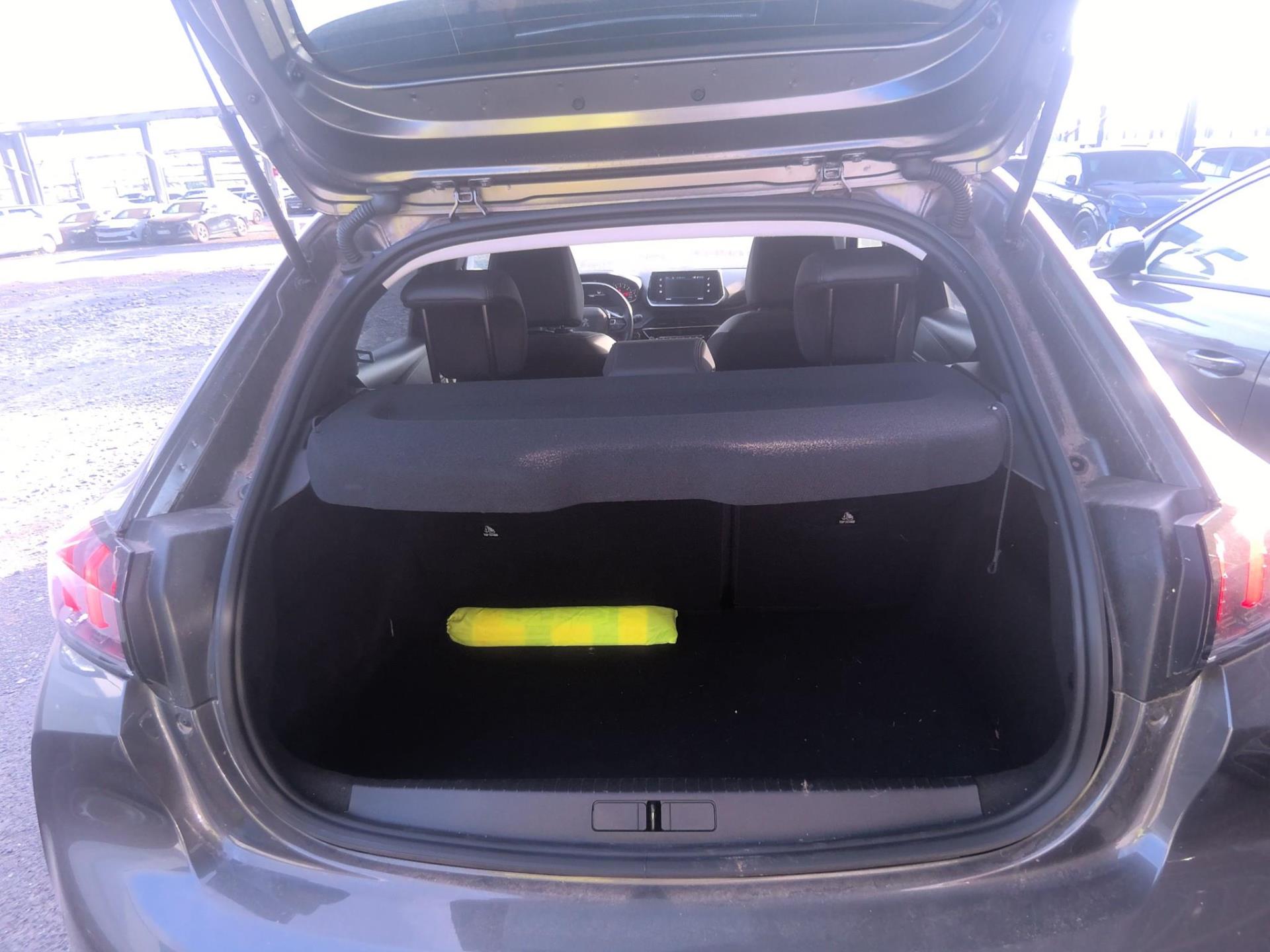 Peugeot 208 PureTech 100 S&S BVM6 Allure 2023