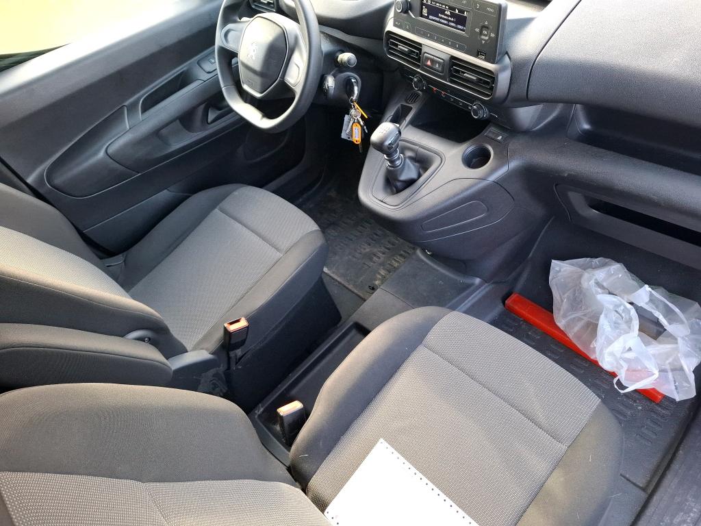 Peugeot PARTNER FOURGON STANDARD 1000 KG BLUEHDI 130 S&S BVM6 PREMIUM 2021