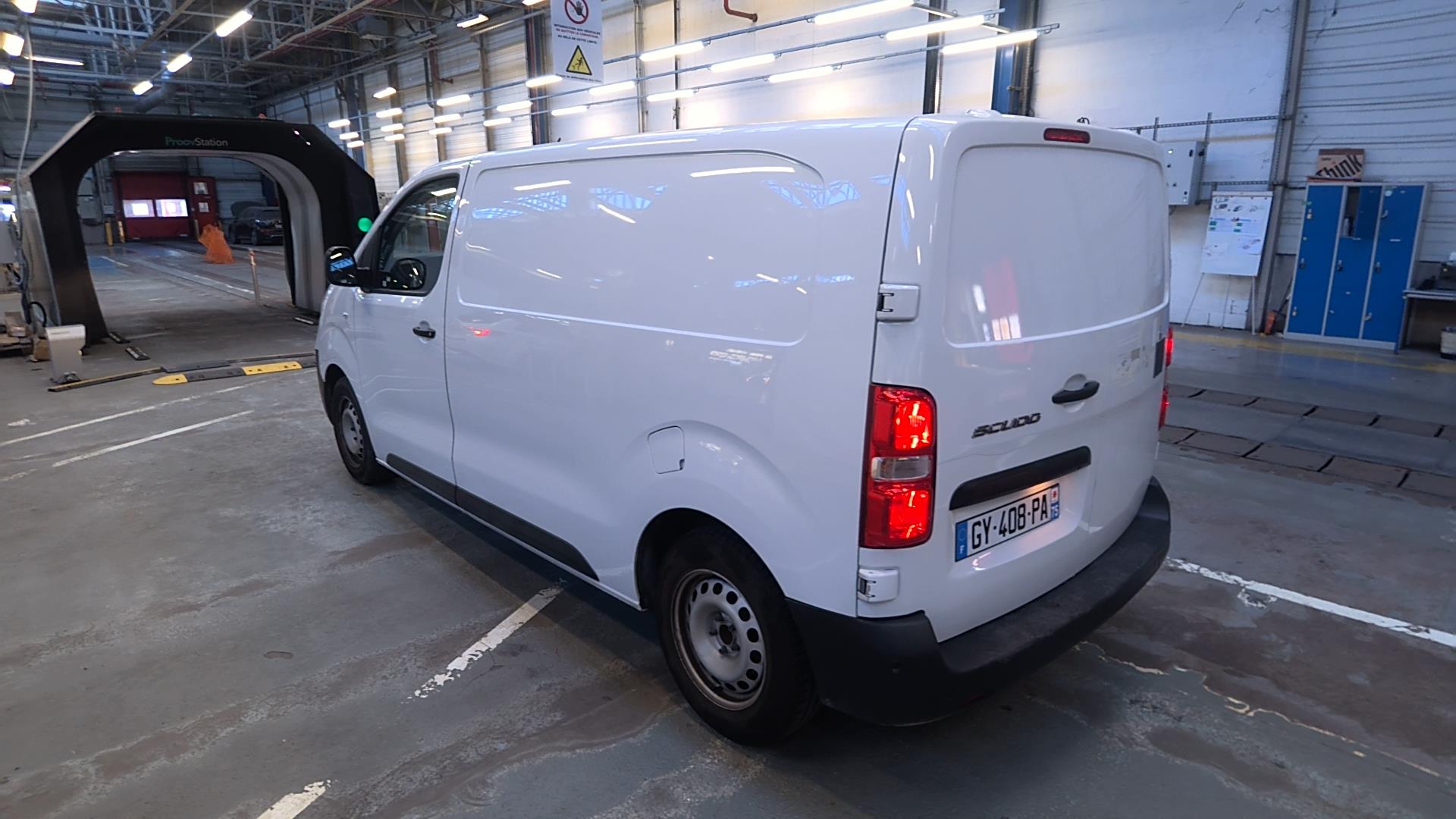 FIAT SCUDO FOURGON BLUEHDI 145 M S&S EAT8 2024