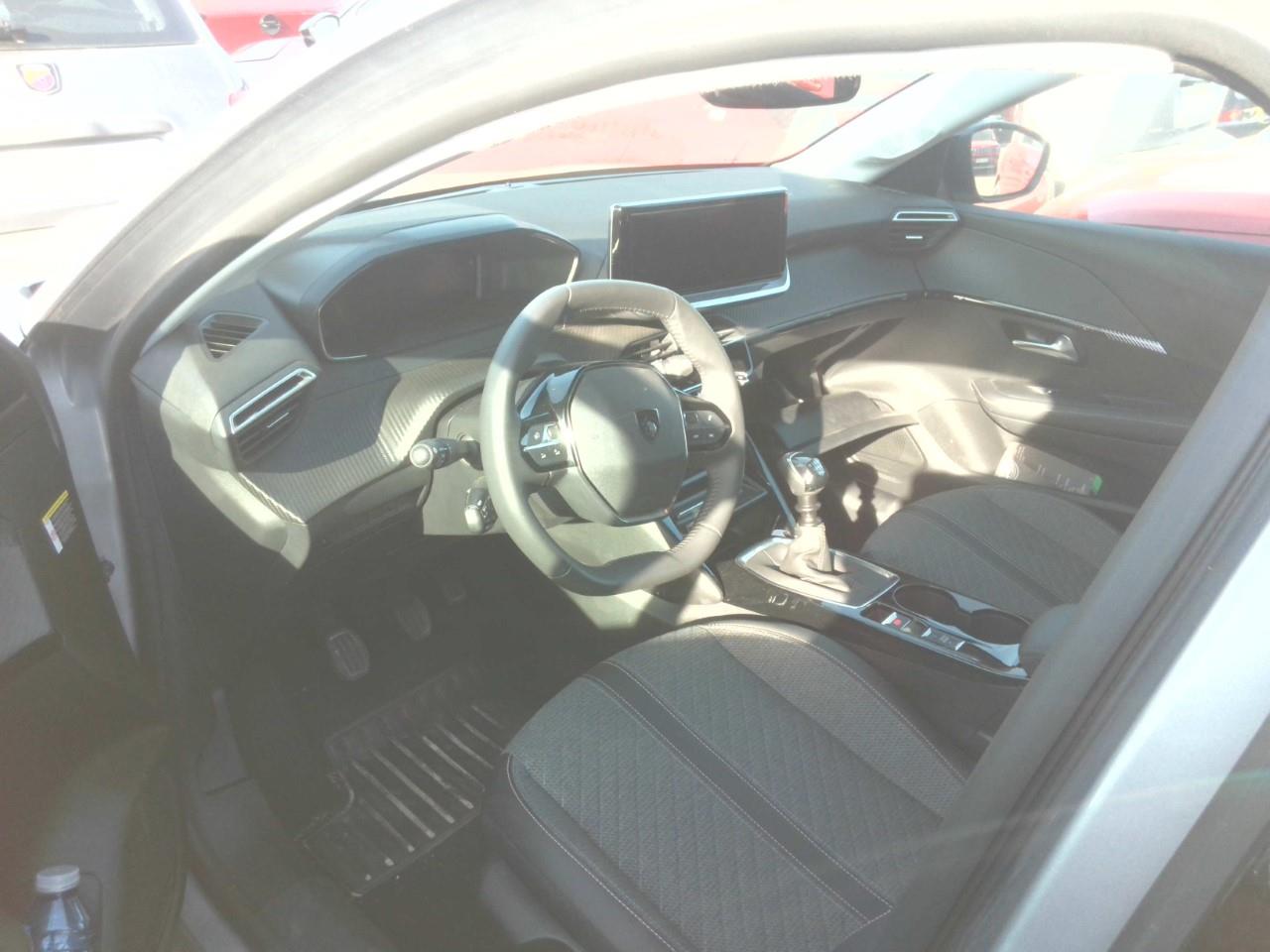 Foto Peugeot 208 3