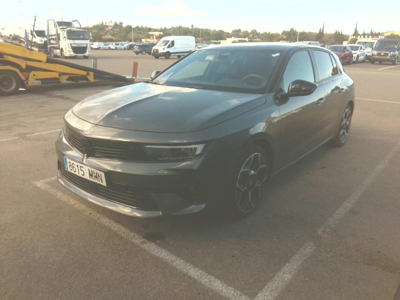 Foto Opel Astra PHEV 3