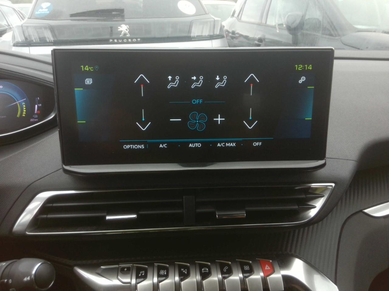 Foto Peugeot 3008 Hybrid 7