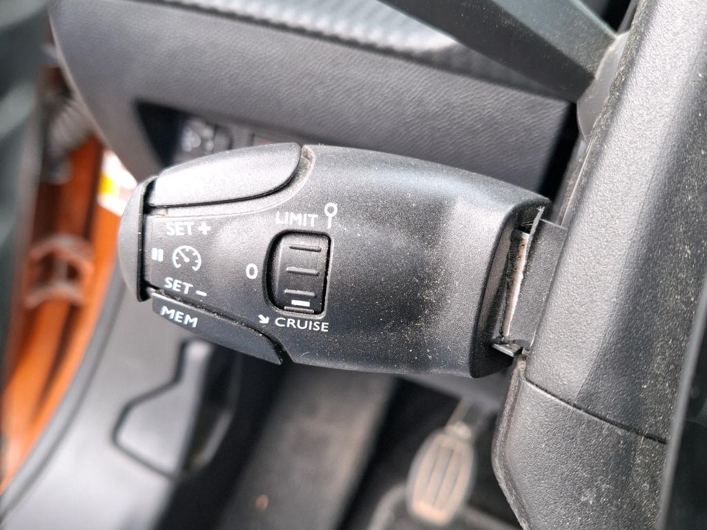 Peugeot 2008 BlueHDi 110 S&S BVM6 Active Business 2021