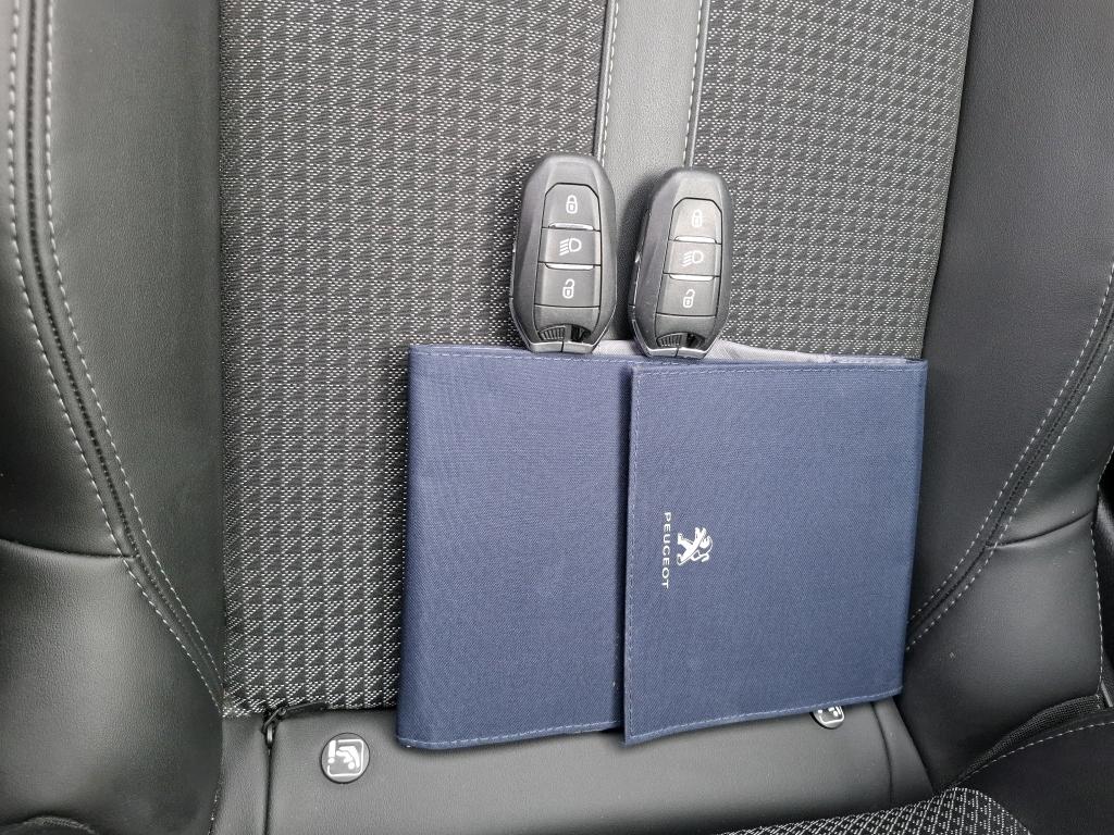 Peugeot 208 BlueHDi 100 S&S BVM6 GT 2021