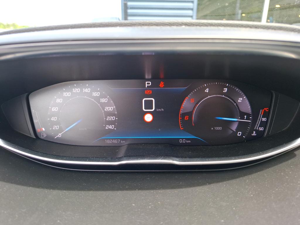Peugeot 3008 BlueHDi 130ch S&S EAT8 Active Business 2021