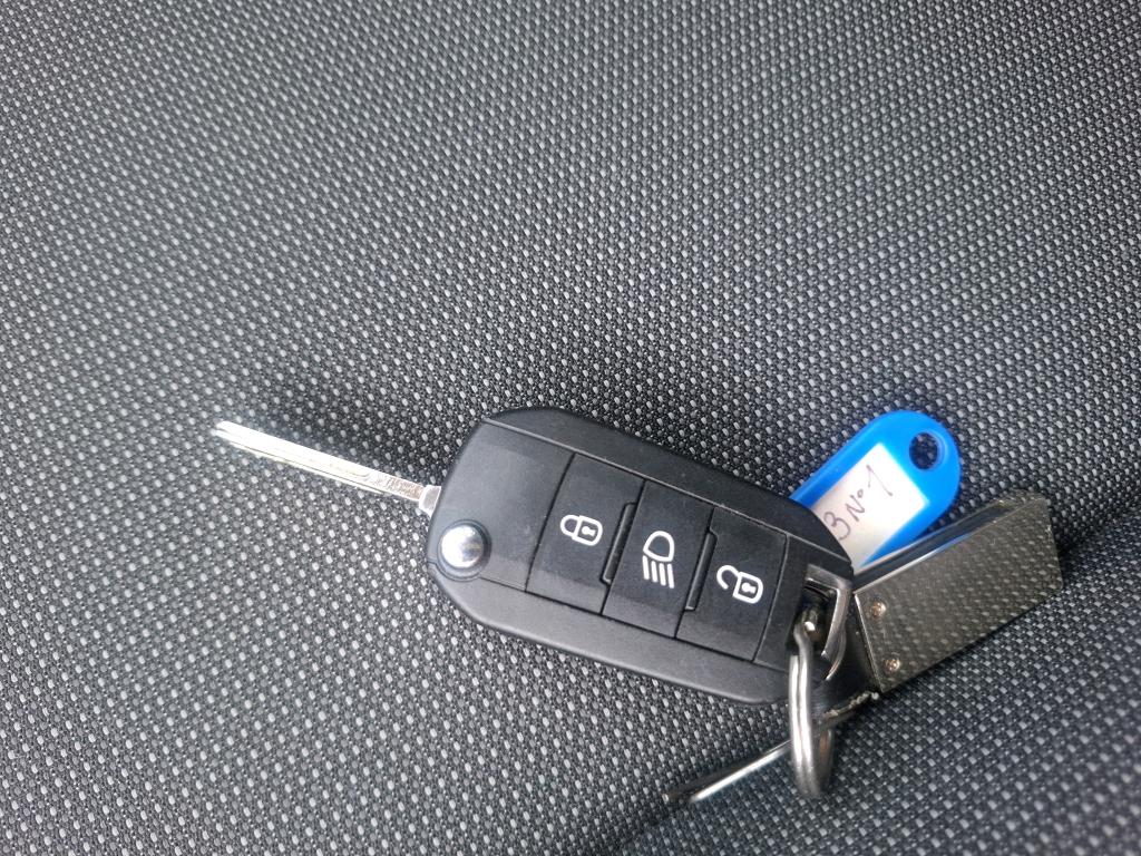 Citroen C3 PureTech 110 S&S BVM6 Shine Business 2021