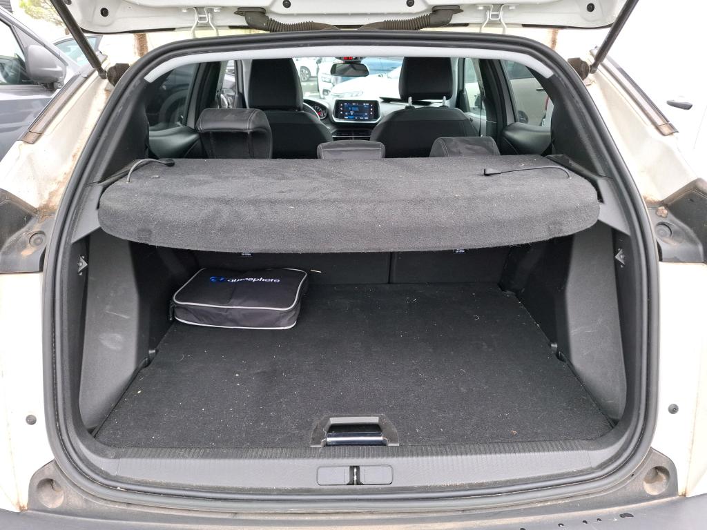 Peugeot 2008 BlueHDi 130 S&S EAT8 Allure 2022