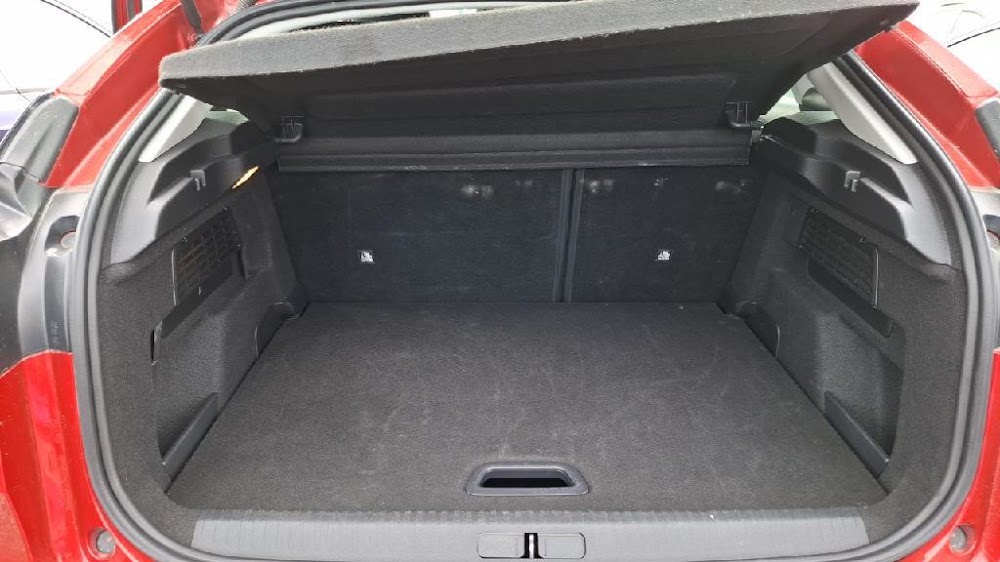 Foto Citroën C4 X 11