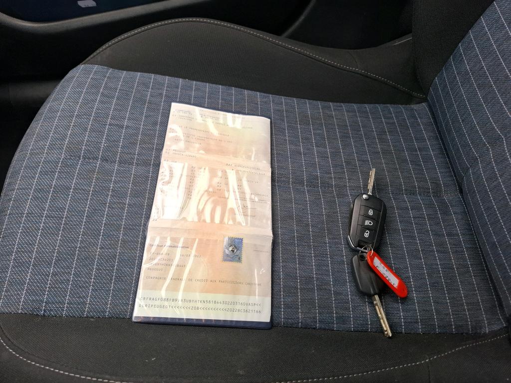 Peugeot 208 BLUEHDI 100 S&S BVM6 PREMIUM 2022