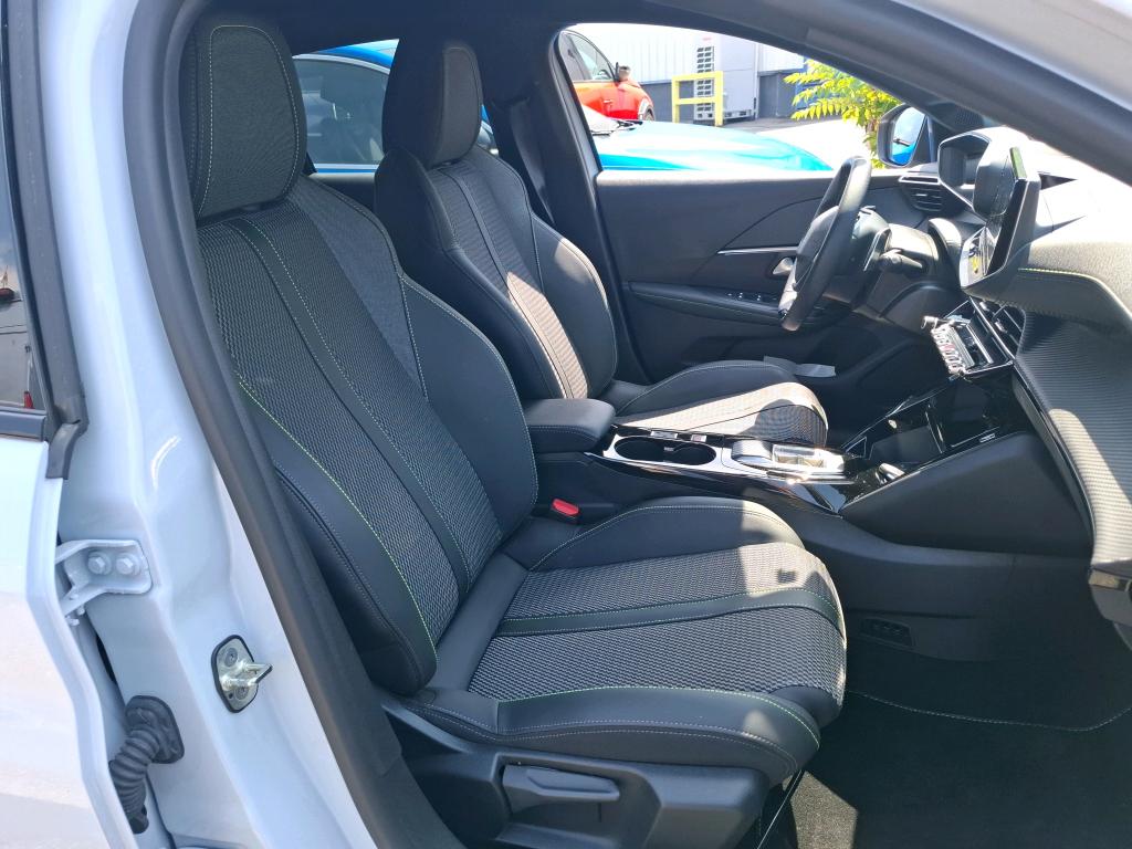 Peugeot 208 Hybrid 145 ch e-DCS6 GT 2025